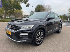 Volkswagen T-Roc - 1.0 TSI Style / navi / airco / cruise.control / pdc / lmv / nap