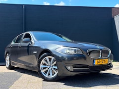 BMW 5-serie - 528i | 3.0 6-Cilinder | High Executive | Bruin Leder | Camera