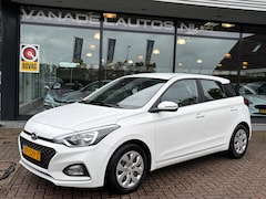 Hyundai i20 - 1.0 T-GDI Comfort App-Connect Navi Clima Cruise Camera Trekhaak NL-Auto NAP Dealeronderhou