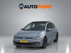 Volkswagen Golf - 1.5 eTSI R-Line PANO CAMERA STOELVR TREKHAAK