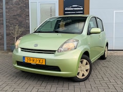 Daihatsu Sirion 2 - 1.0-12V Trend | 5 Deurs |