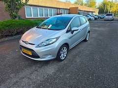 Ford Fiesta - 1.25 Limited Airco Boekjes Nap