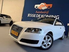 Audi A3 Sportback - 1.4 TFSI Attraction Pro Line Business/ bj.2010/ kleur: wit/ climate/ 6 versnell./ APK 10/2