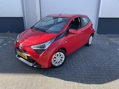 Toyota Aygo - 1.0 VVT-i x-play | Rijklaar prijs | Apple/Android Navigatie | All-season banden | Org NL e