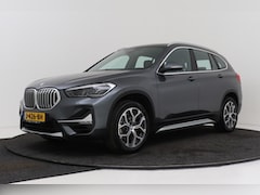 BMW X1 - SDrive20i VDL Nedcar Edition | Trekhaak | Org NL | Facelift | Head-Up | Camera | LED | Nav