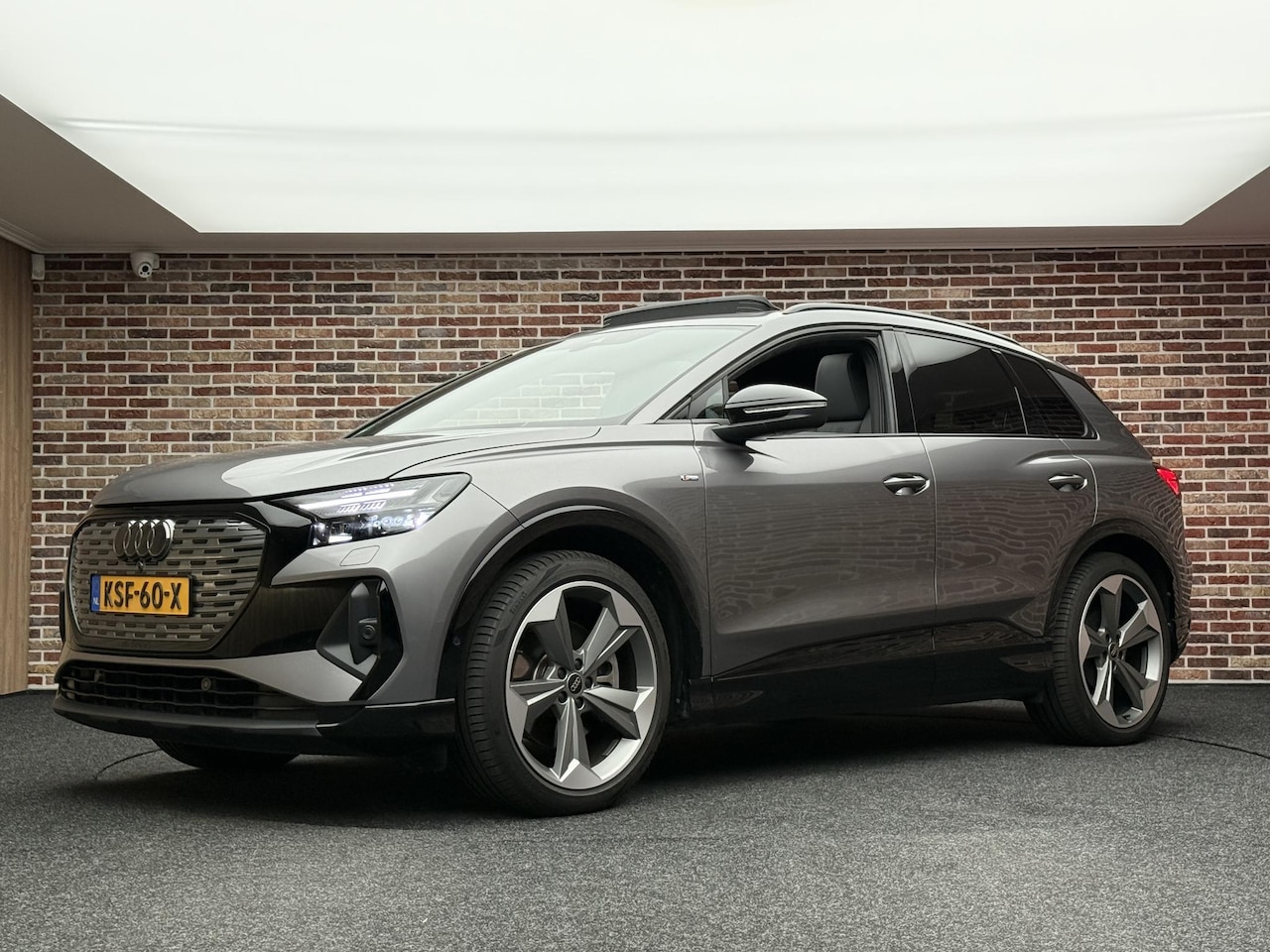 Audi Q4 e-tron - 50 quattro Launch edition S Competition 77 kWh | Pano | Head up| SOH 94% - AutoWereld.nl