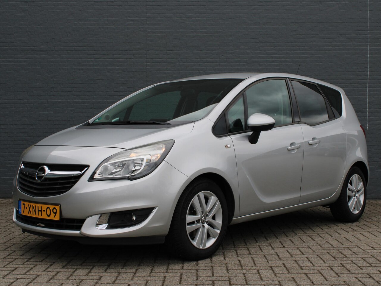 Opel Meriva - 1.4 Turbo Design Edition | All Season Banden | Dealer Onderhouden | Navigatie | Cruise Con - AutoWereld.nl
