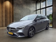 Mercedes-Benz B-klasse - B 180 Business Solution AMG | Panoramadak | Trekhaak | Parkeercamera