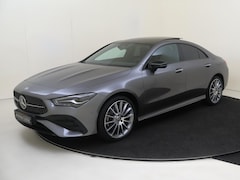 Mercedes-Benz CLA-Klasse - 250 e AMG Line Facelift /Panoramadak /Night-Pakket /19 Inch /CarPlay