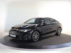 Mercedes-Benz CLA-Klasse - 200 Business Solution AMG 58 kWh | Elek. Trekhaak | Panoramadak | Premium Pakket | Supersc