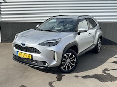 Toyota Yaris Cross - 1.5 Hybrid Dynamic Trekhaak, 1e eign. Nederlandse auto, Navigatie, Smart Key, Privacy glas