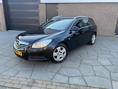 Opel Insignia - 1.8 Edition|Prachtige Station|Trekhaak| Dakrails|Park.sens. V+A |All-Season banden|best.st