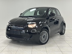 Fiat 500 - Icon 42 kWh | Apple CarPlay / Android Auto | Climate Control | DAB+ | Bluetooth |
