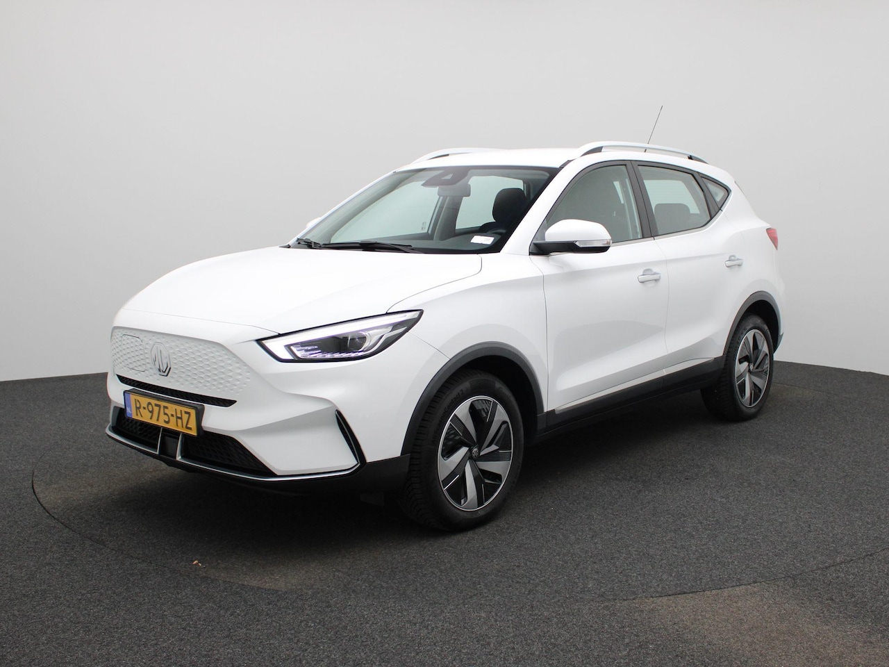 MG MG ZS EV - Standard Range Comfort 50 kWh | stoelverwarming | Carplay | Camera | LED koplampen | - AutoWereld.nl