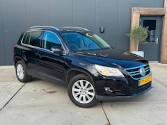 Volkswagen Tiguan - 1.4 TSI Trend&Fun 4Motion 4x4 2008 Airco Pano Trekhaak Stoelverwarming PDC
