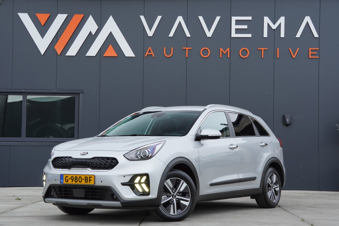 Kia Niro - 1.6 GDi Hybrid DynamicLine 2019 Camera Navi Airco Clima Cruise control Lane assist Carplay - AutoWereld.nl