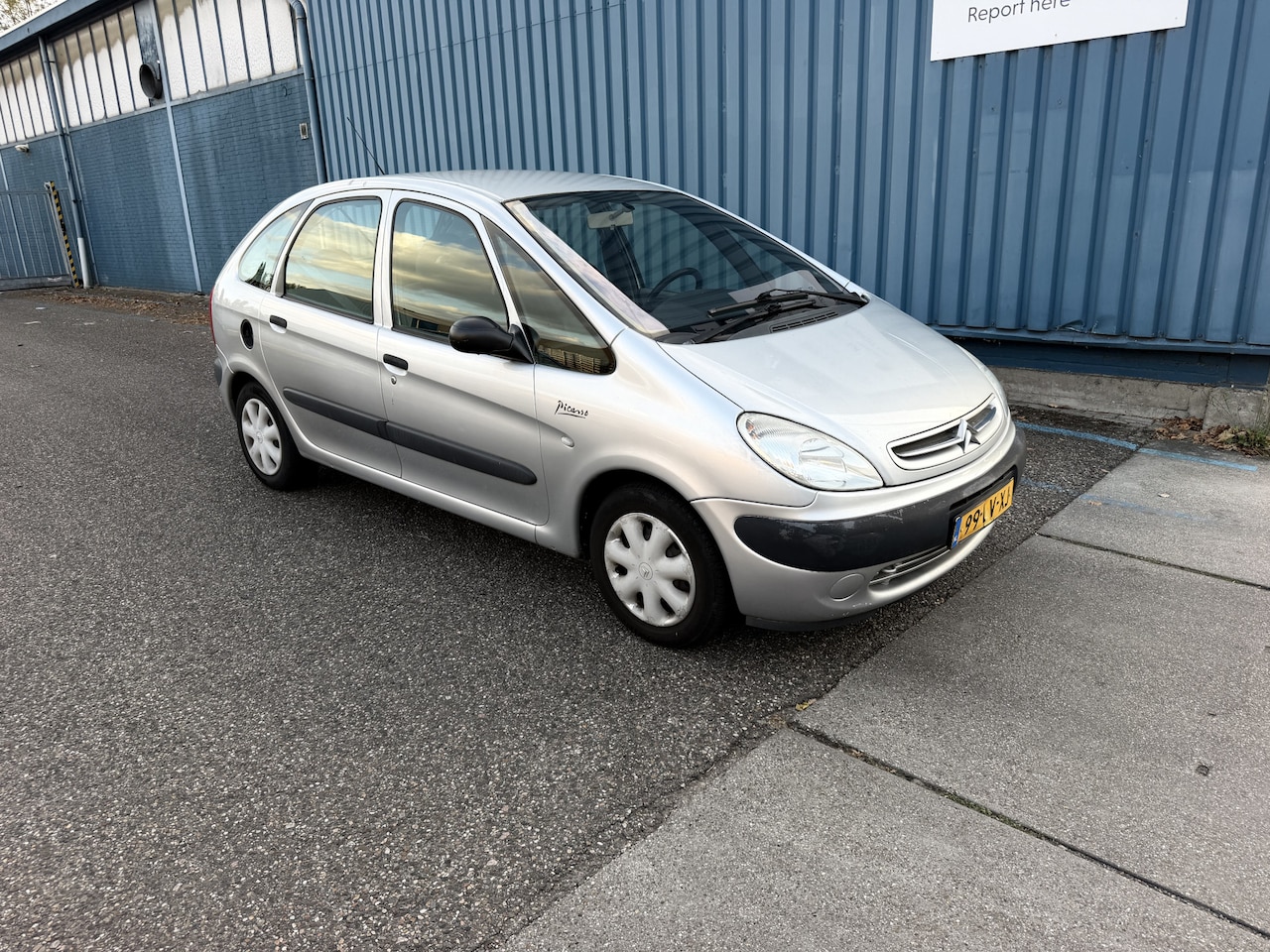 Citroën Xsara Picasso - nieuwe apk 2.0i-16V Différence Inruilauto’s tegen vaste prijzen. Voor meer info: 063814085 - AutoWereld.nl