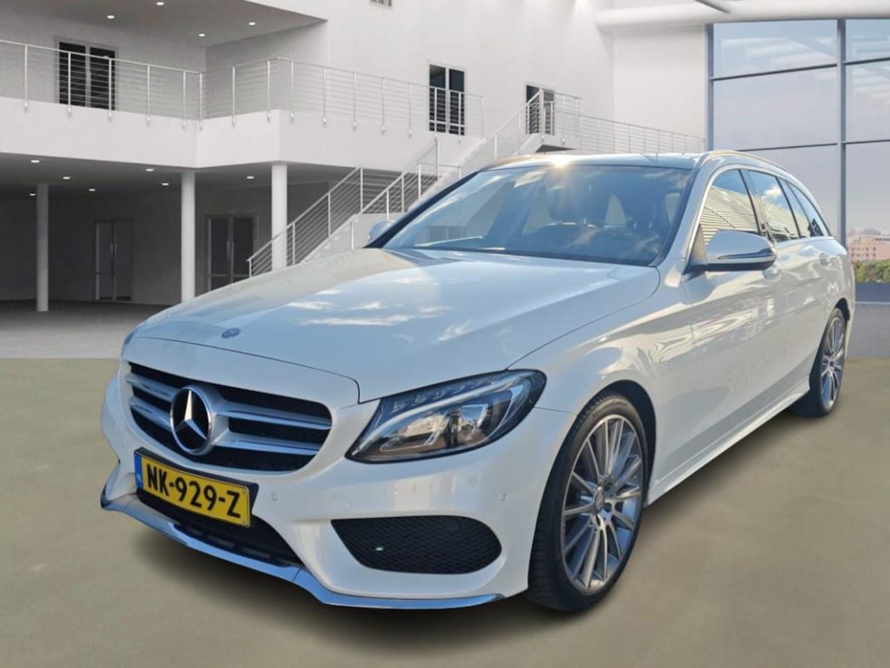 Mercedes-Benz C-klasse Estate - 180 AMG Sport Edition / NL PRIJS 19001 / APK en Onderhoud - AutoWereld.nl