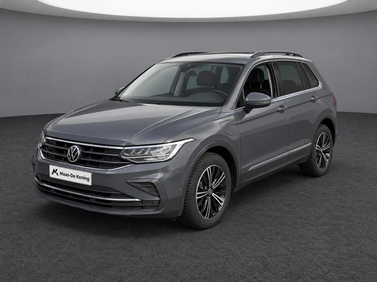 Volkswagen Tiguan - 1.4 245pk DSG eHybrid Life · Lederen Bekleding ·  Camera · Wegklapbare Trekhaak · Elek. Vo - AutoWereld.nl