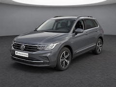 Volkswagen Tiguan - 1.4 245pk DSG eHybrid Life · Lederen Bekleding · Camera · Wegklapbare Trekhaak · Elek. Voo