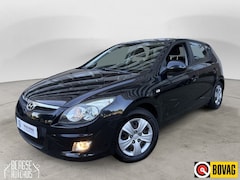 Hyundai i30 - 1.6i Dynamic Cruise Clima Elek.R