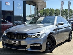 BMW 5-serie - 530d High Executive 265PK | AUTOMAAT | PANO | Achteruitrijcamera | Leder | Memory | Head U