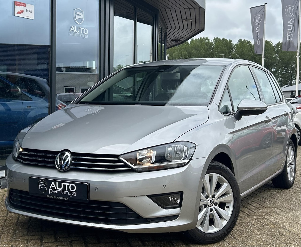 Volkswagen Golf Sportsvan - 1.4 TSI Business Edition 150PK | UNIEK! | DEALERONDERHOUDEN! | Achteruitrijcamera | Naviga - AutoWereld.nl