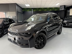 Lynk & Co 01 - 1.5 Plug-in Hybrid 261PK BLACK EDITION 360 CAM