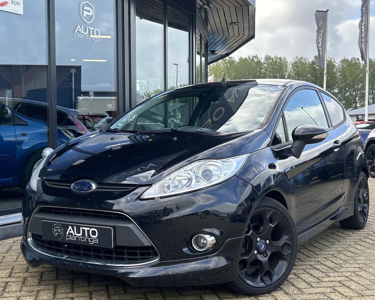 Ford Fiesta - 1.6 Metal 135PK | Cruise control | Stoelverwarming | Climate control | Parkeersensoren | Z - AutoWereld.nl