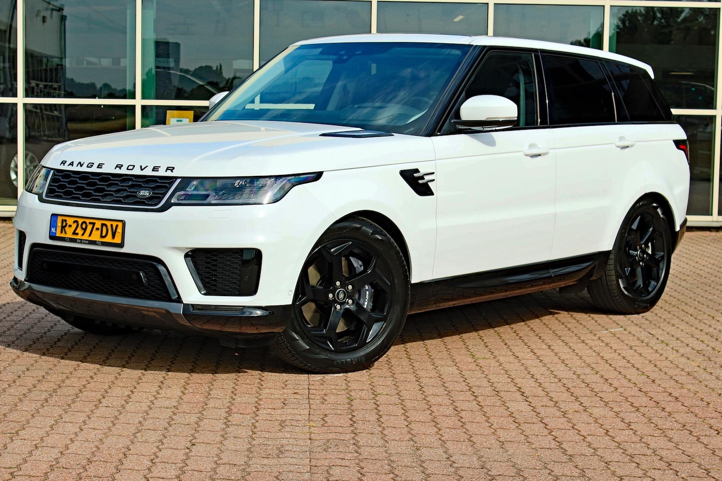 Land Rover Range Rover Sport - P400e HSE Head-Up Display Adaptive Cruise Control Surround Camera - AutoWereld.nl