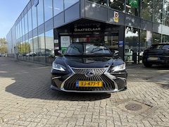 Lexus ES - 300h Stoelverwarming/ Schuif/kanteldak/Camera