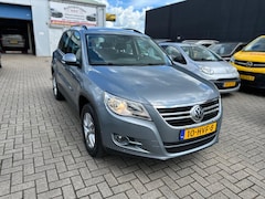 Volkswagen Tiguan - 2.0 TSI Comfort&Design 4Motion