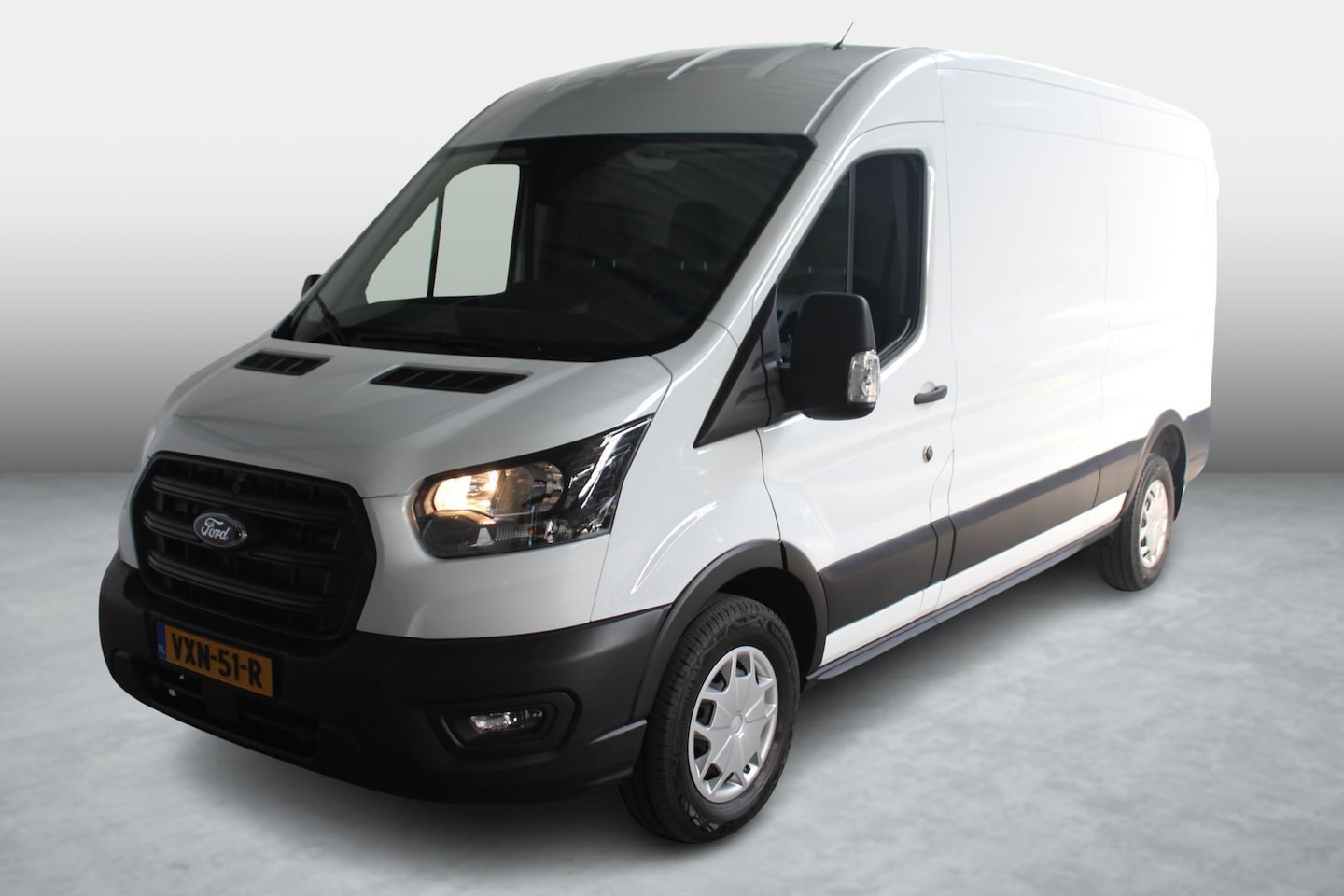 Ford Transit - 350 2.0 TDCI L3H2 Trend 130 PK | Trekhaak | - AutoWereld.nl