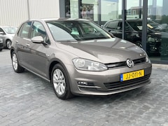 Volkswagen Golf - 1.0 TSI BUSINESS EDITION CONNECTED LED