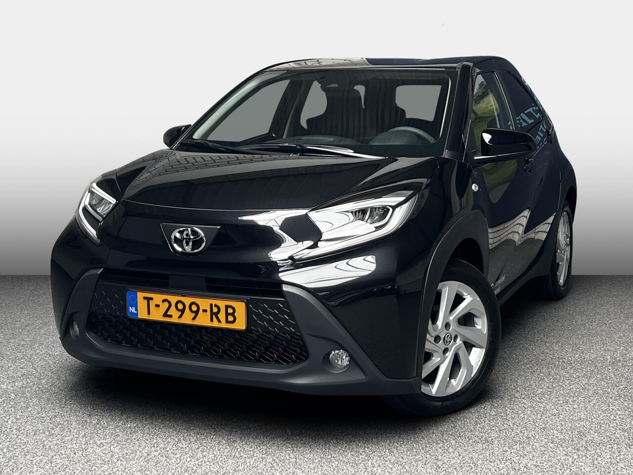 Toyota Aygo X - 1.0 VVT-i MT first 1.0 VVT-i MT first - AutoWereld.nl