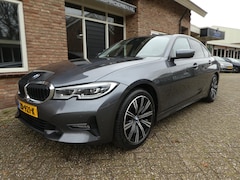 BMW 3-serie - 320d High Executive Edition Automaat / Leder / Head Up / Navi