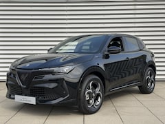 Alfa Romeo Junior - Elettrica Sport Speciale 54 kWh | Stoelverwarming | Navigatie | Led Matrix | Elektrische K