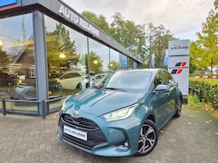 Toyota Yaris - 1.5 Hybrid 115 STYLE COMFORT/PARK.SENSOREN/DODE HOEK/STOEL-EN STUUR VERW/KEYLESS