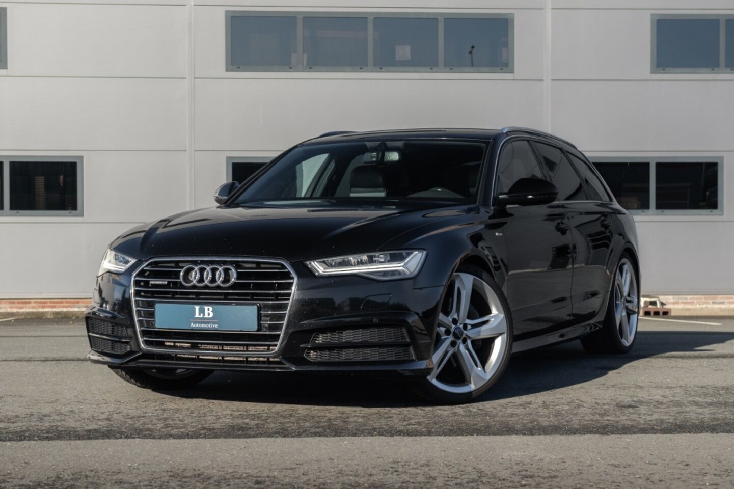 Audi A6 Avant - 2.0 TFSI Avant, Quattro, S-line, 21 RS, carplay/trekhaak/leer - AutoWereld.nl