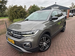 Volkswagen T-Cross - 1.5 TSI 150 PK Style business *Trekhaak* Carplay* Camera* ACC*BTW