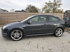 Ford Focus - 2.5-20V ST