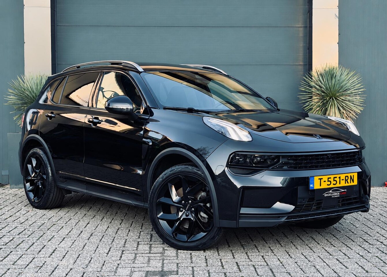 Lynk & Co 01 - 1.5/Pano/Navi/Camera/Zwarte Hemel - AutoWereld.nl