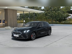 BMW 1-serie - 120 M Sport Automaat / Sportstoelen / M Adaptief onderstel / Stuurverwarming / Head-Up / A