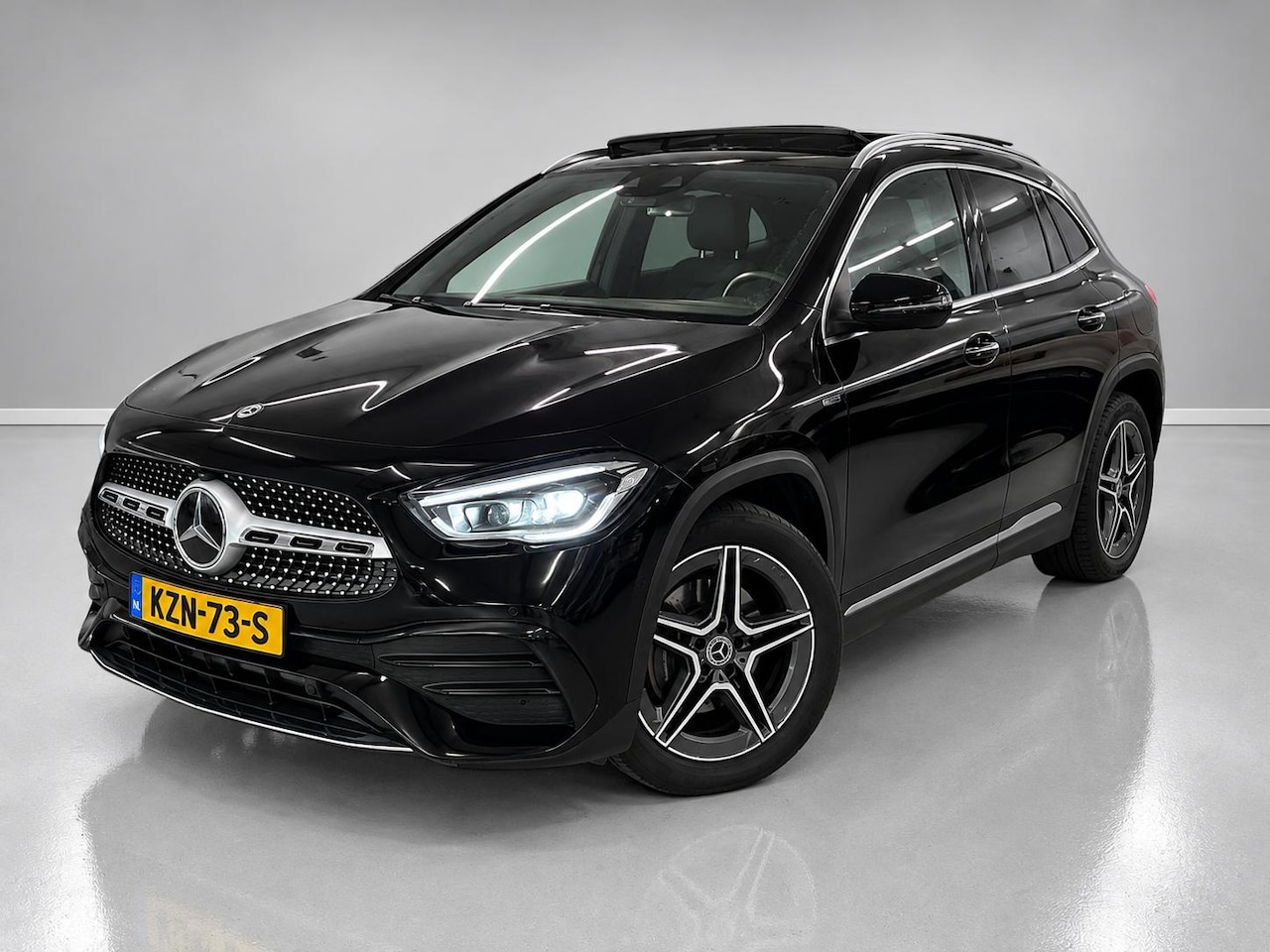 Mercedes-Benz GLA-Klasse - 250 e AMG Limited| Business Solution-Pakket|Carplay|CruiseControl| Pano|Camera - AutoWereld.nl