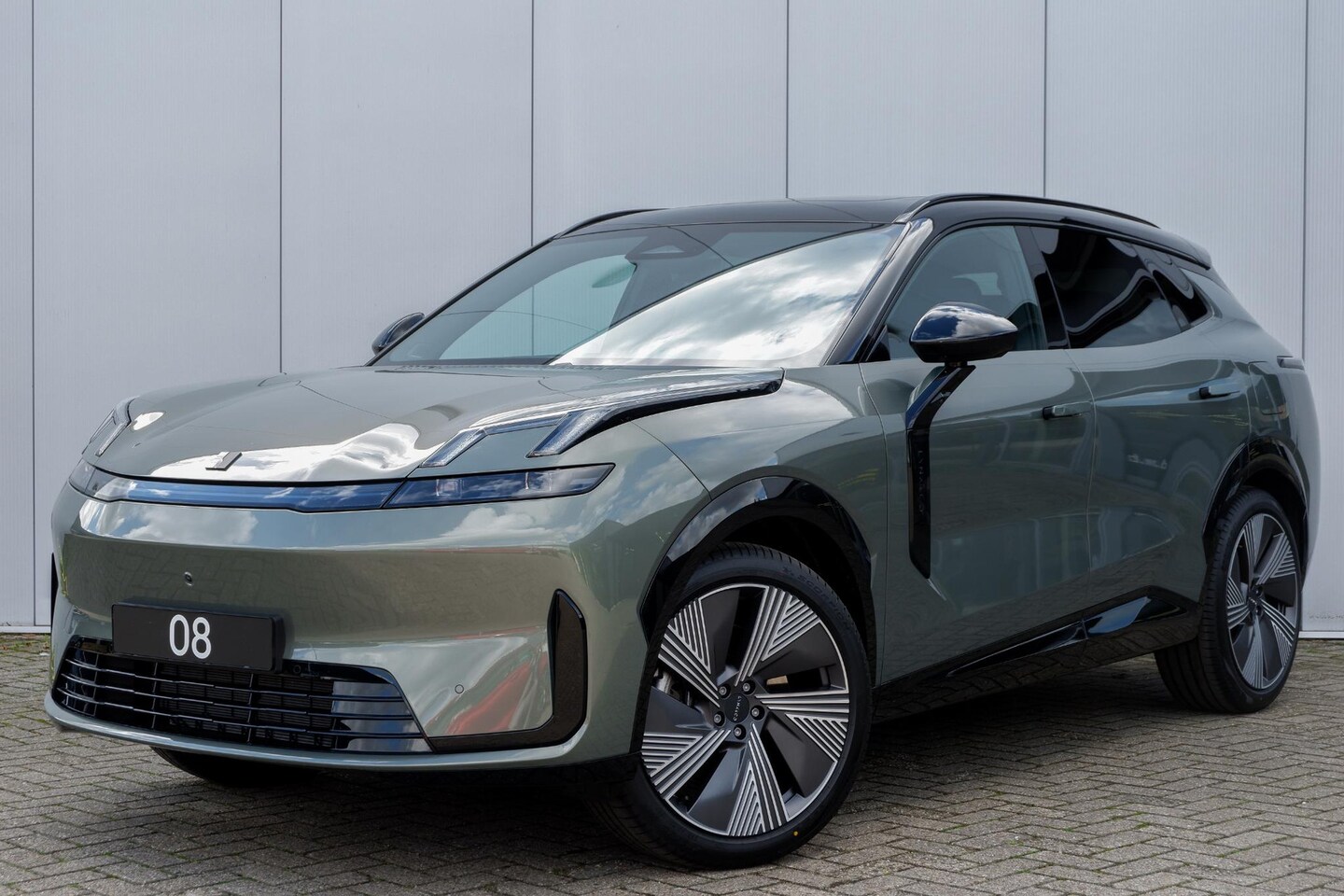 Lynk & Co 08 - More 345PK | 200km Hybride | Stoelmassage, Verwarming en Ventilatie | Panoramadak | Matrix - AutoWereld.nl