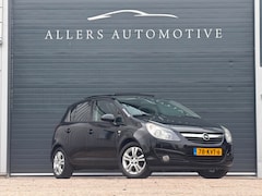 Opel Corsa - 1.4-16V '111' Edition|AUTOMAAT|PANORAMADAK|AIRCO|NAP