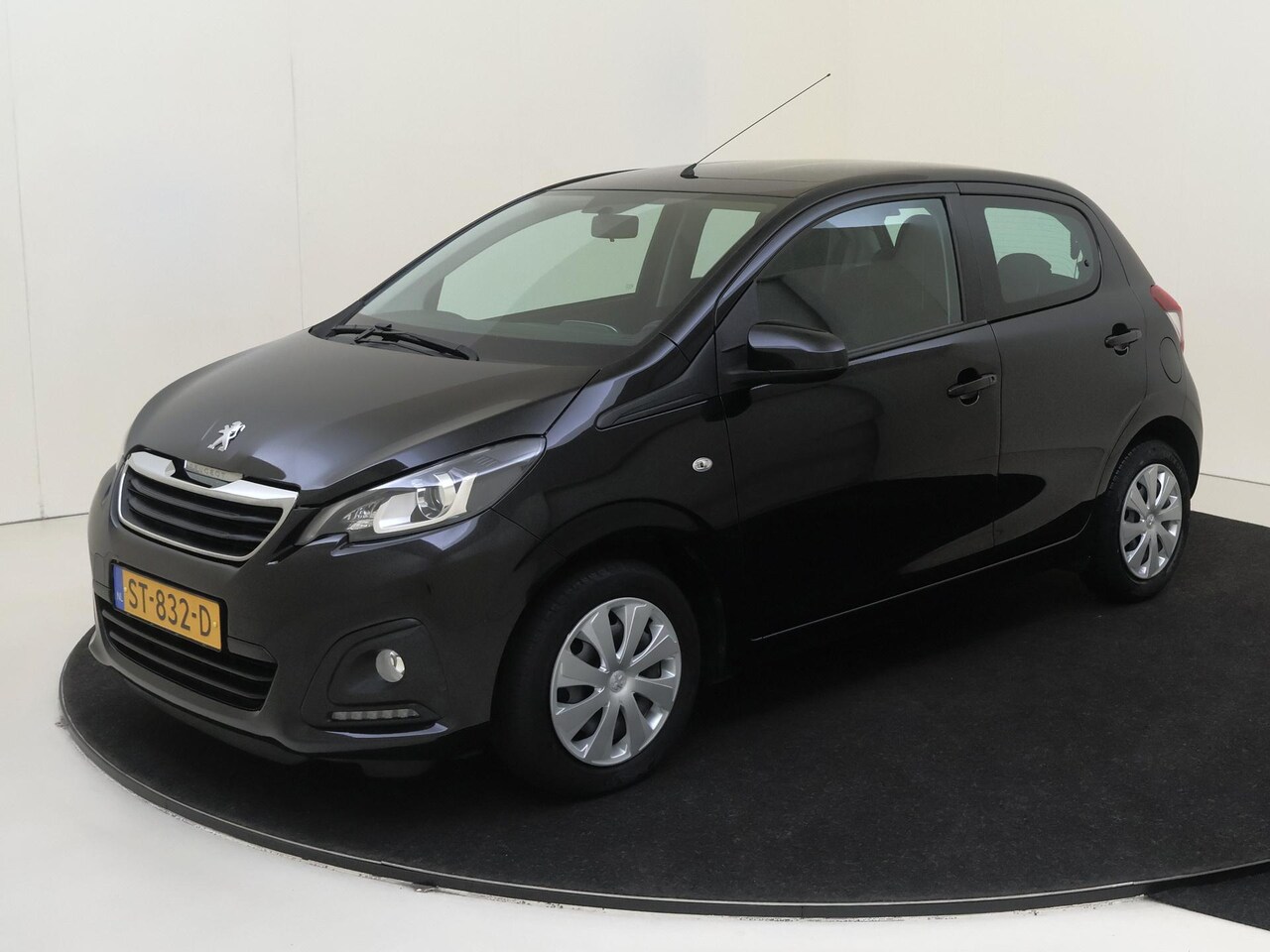 Peugeot 108 - 1.0 e-VTi Active Airco | bluetooth - AutoWereld.nl