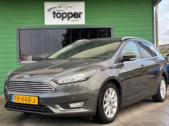 Ford Focus Wagon - 1.0 Titanium|2e Eigenaar|D-riem v.v.|CruiseControl|Climatronic|Trekhaak|NAP|PDC|Nieuwe APK