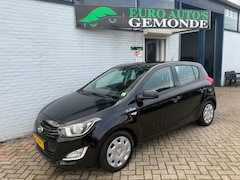 Hyundai i20 - 1.2i Business Edition JAAR APK BIJ LEVERING