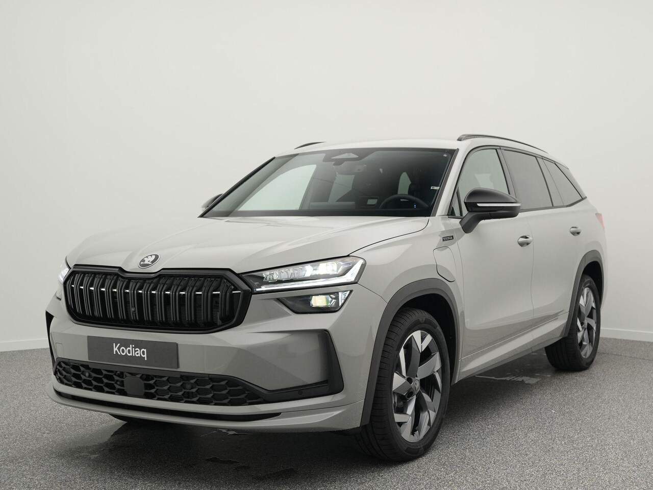 Skoda Kodiaq - Sportline Business 1.5 TSI PHEV | Trekhaak | Matrix LED | Elektrische bestuurdersstoel | S - AutoWereld.nl